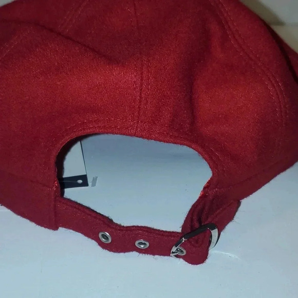 BETMAR RED WOOL ADJUSTABLE CAP BERET WITH FLOWER NWT - Picture 4 of 10
